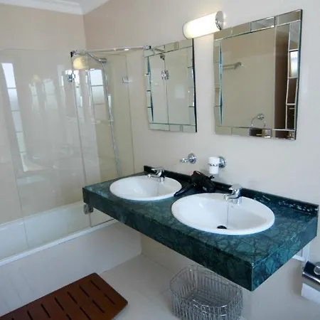 Vista De Lobo Cuatro - 5 Bedroom - Indoor Entertainment Centre - Perfect For Families * Playa Blanca (Lanzarote)