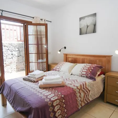 Vista De Lobo Cuatro - 5 Bedroom - Indoor Entertainment Centre - Perfect For Families Villa Playa Blanca (Lanzarote)