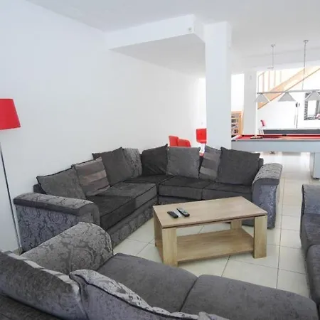 Vista De Lobo Cuatro - 5 Bedroom - Indoor Entertainment Centre - Perfect For Families Playa Blanca (Lanzarote)